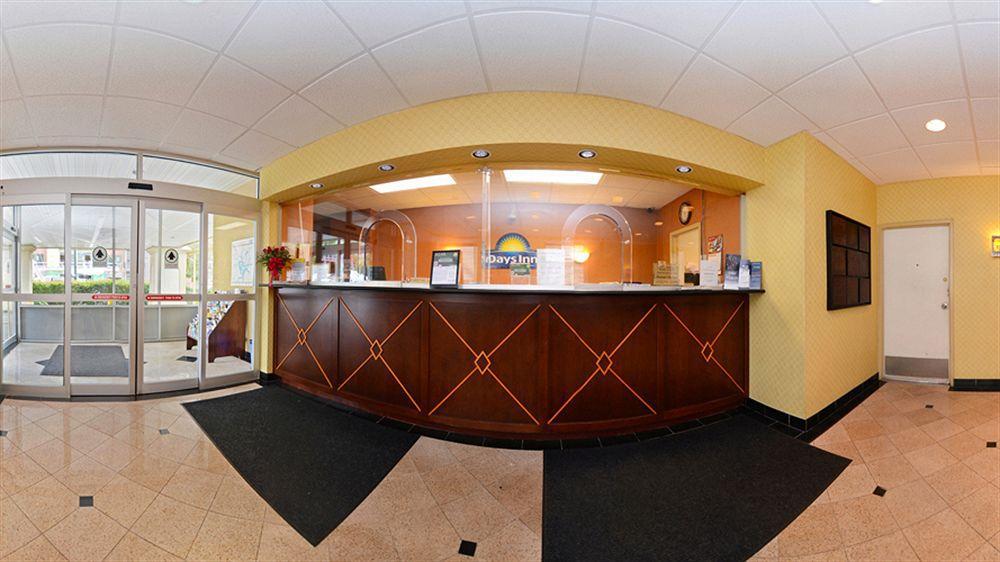 Days Inn By Wyndham Silver Spring Extérieur photo