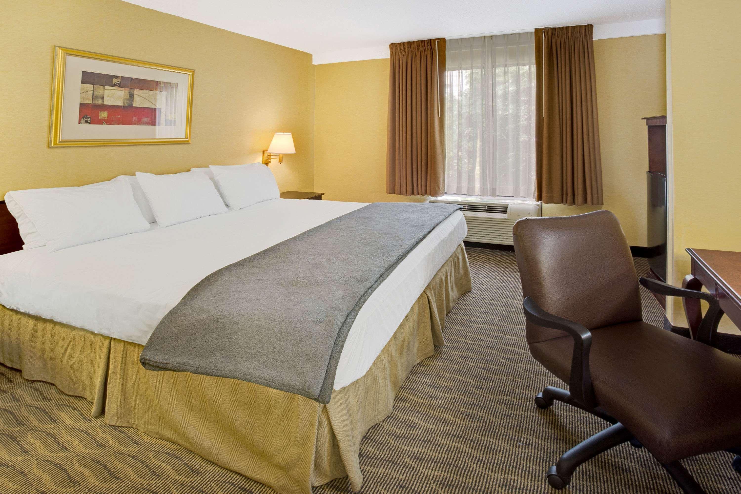 Days Inn By Wyndham Silver Spring Extérieur photo
