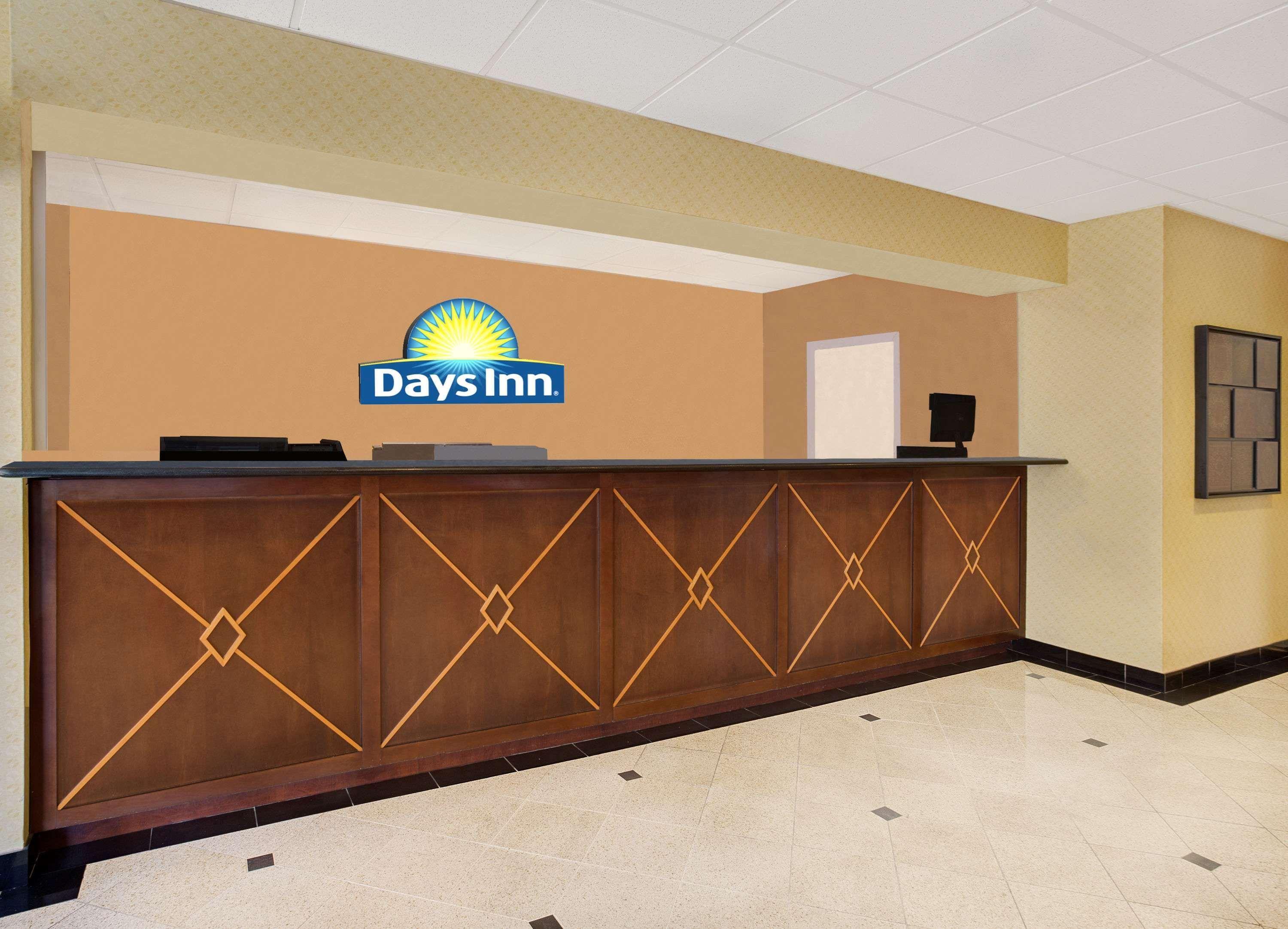 Days Inn By Wyndham Silver Spring Extérieur photo