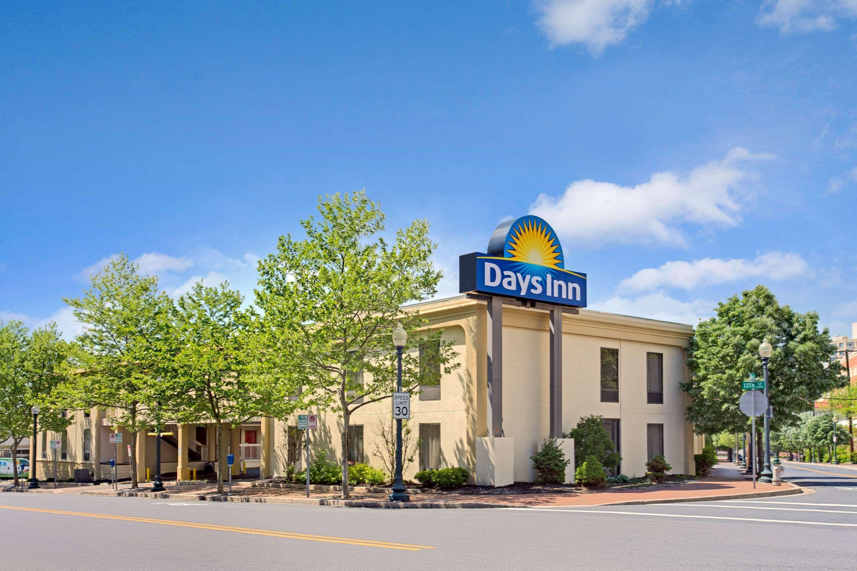 Days Inn By Wyndham Silver Spring Extérieur photo