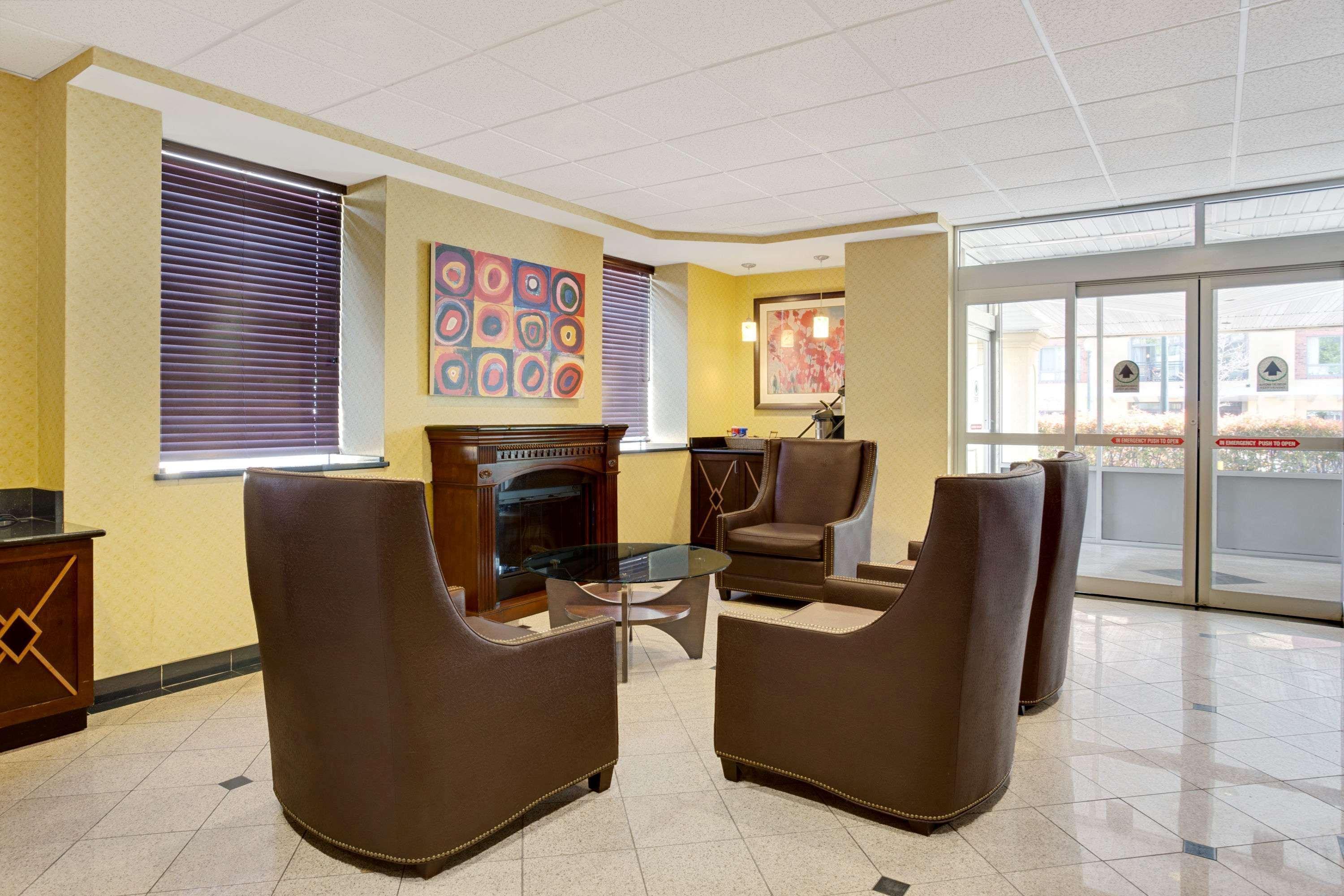 Days Inn By Wyndham Silver Spring Extérieur photo