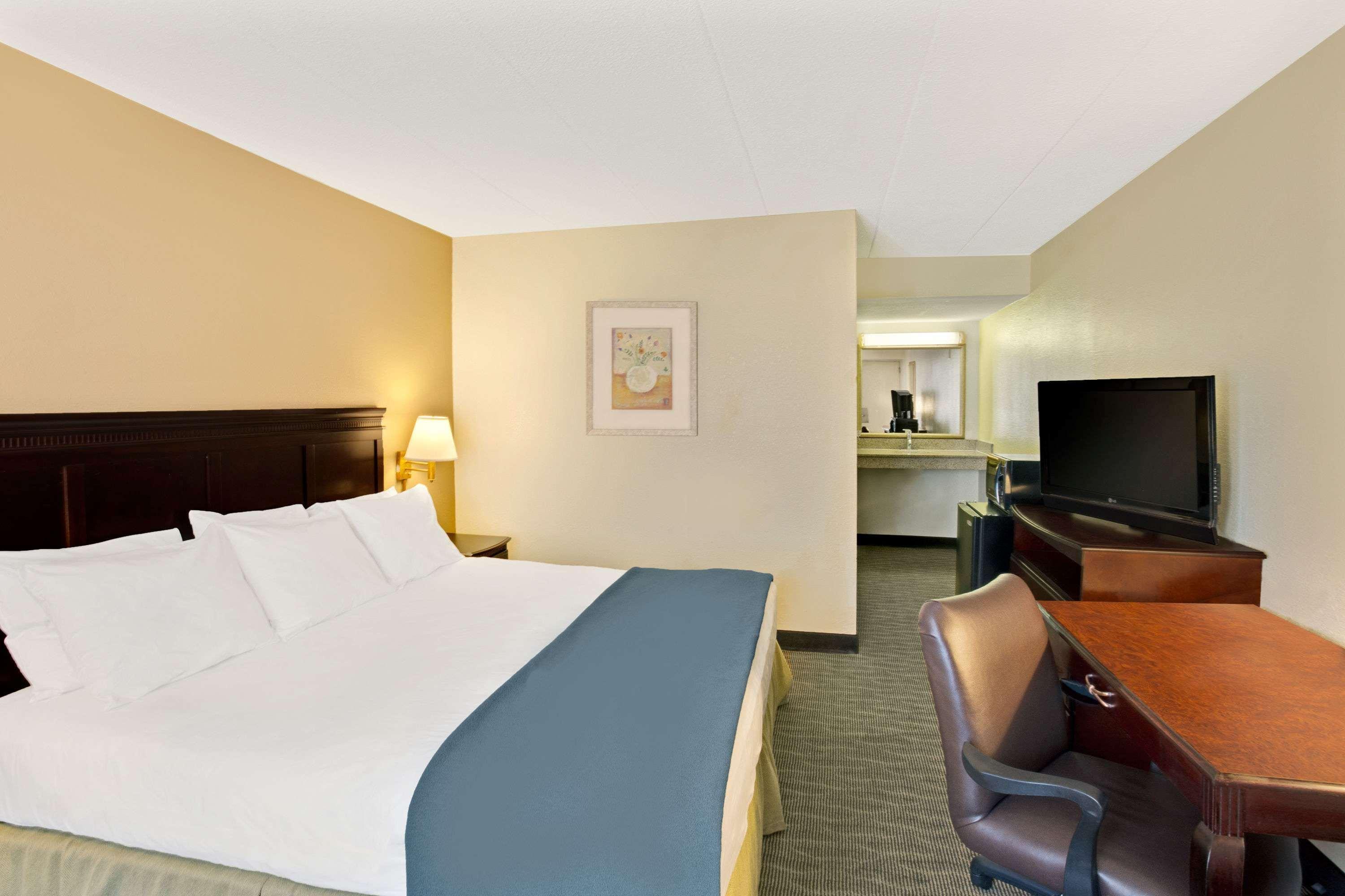 Days Inn By Wyndham Silver Spring Extérieur photo