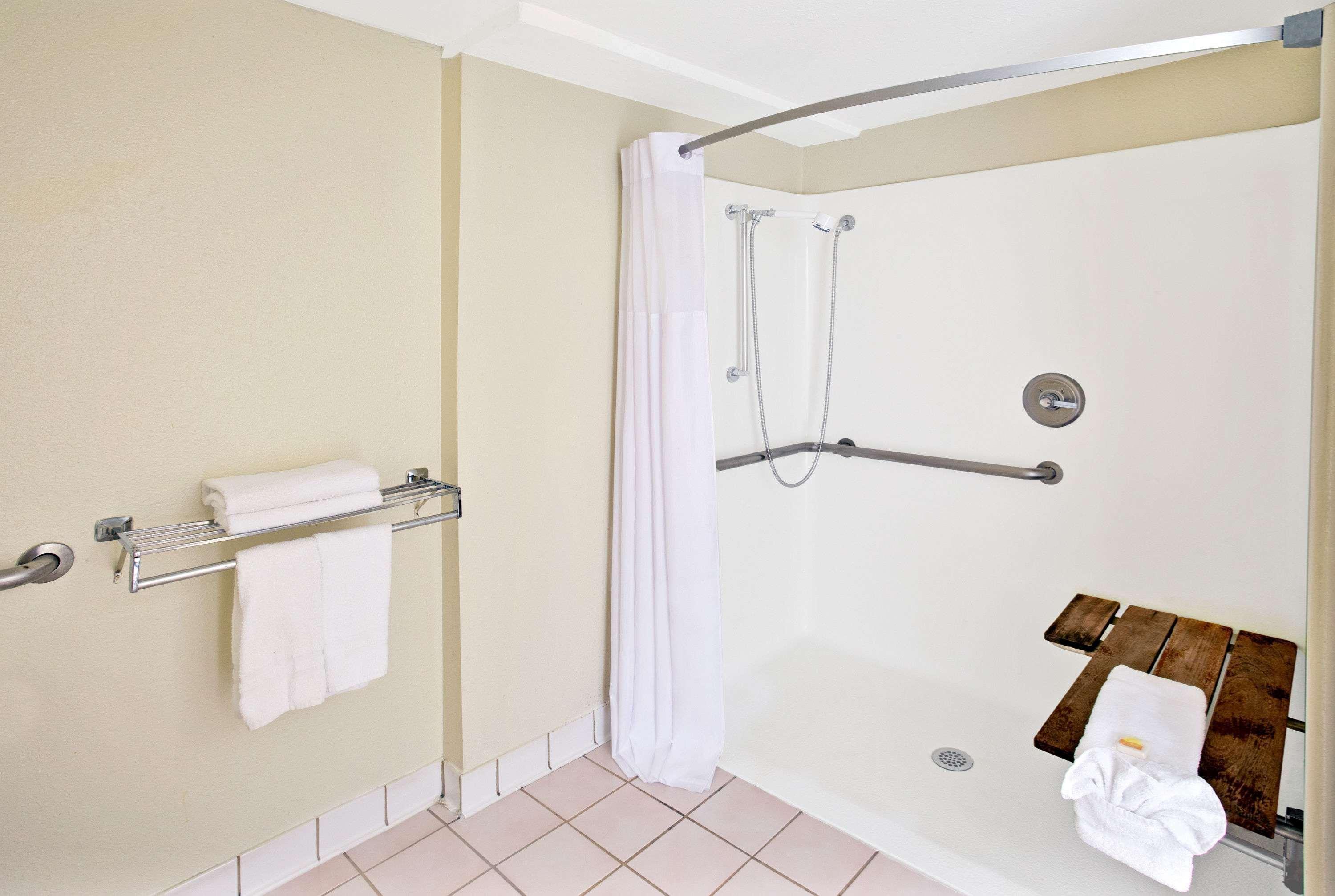 Days Inn By Wyndham Silver Spring Extérieur photo