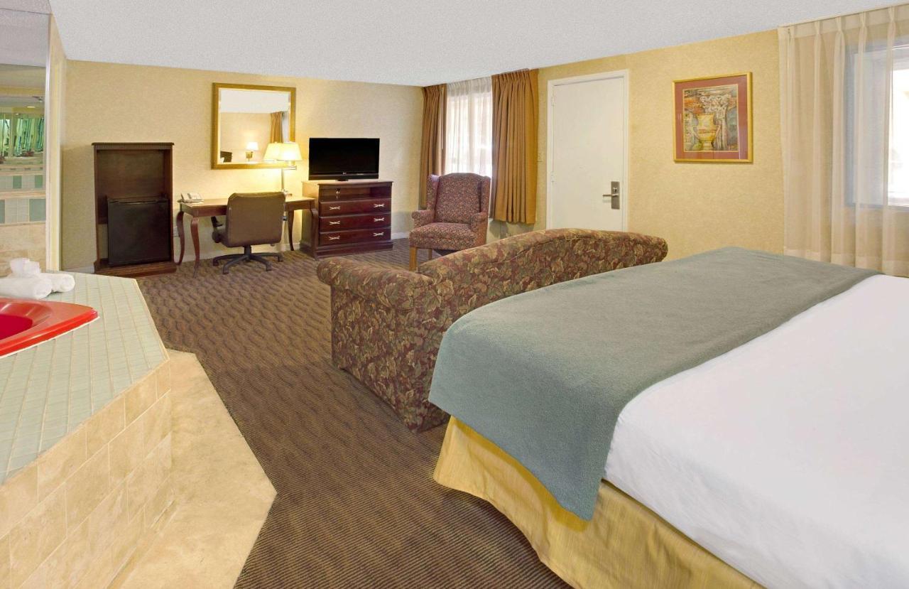 Days Inn By Wyndham Silver Spring Extérieur photo